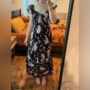 [SOLD] Reformation abstract floral print maxi dress, size 4